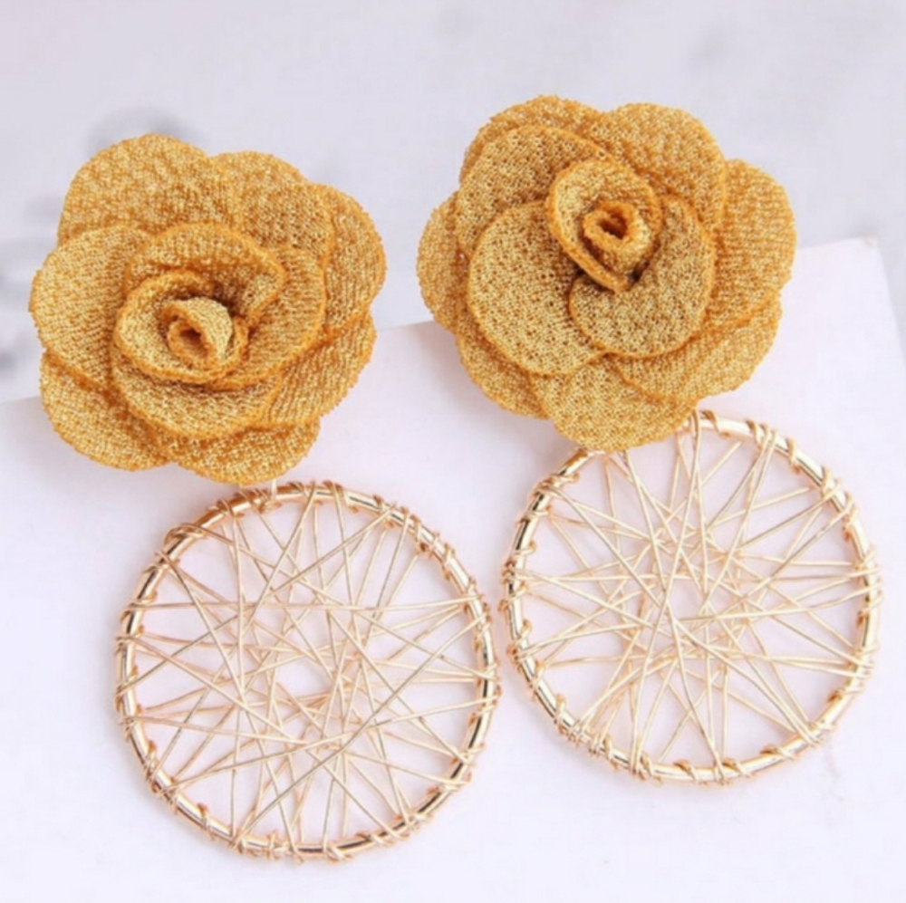 Gold Mesh Flower Dream Catcher Earrings